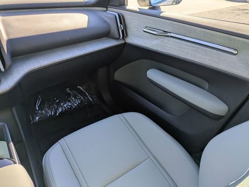 New 2026 Volvo EX30 Cross Country Ultra w/ Protection Package Premier image 16