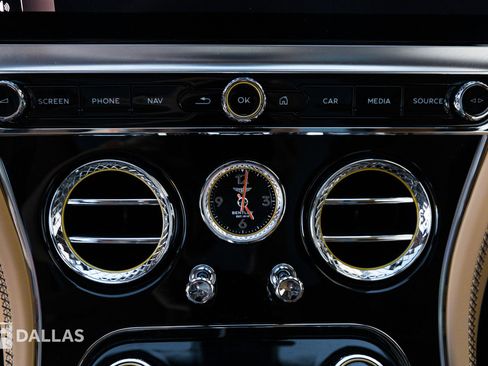Used 2023 Bentley Continental GT V8 image 26
