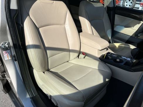 Used 2017 Subaru Outback 2.5i Limited AWD/4WD image 27