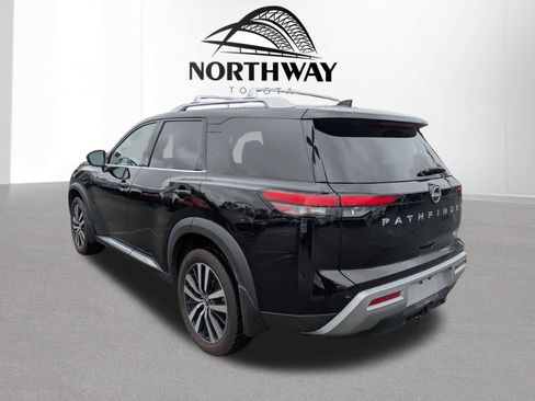 Used 2023 Nissan Pathfinder Platinum AWD/4WD image 5