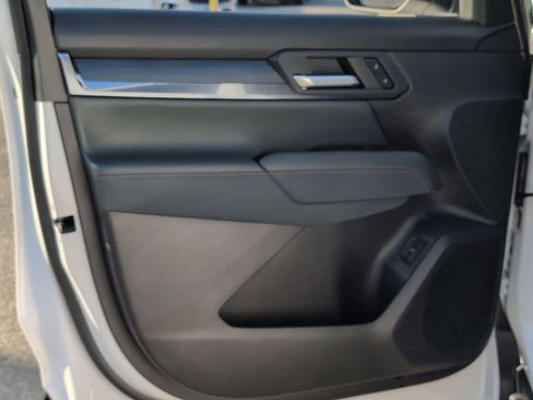 Certified 2026 GMC Terrain AT4 image 18