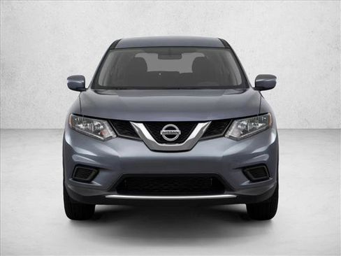 Used 2016 Nissan Rogue S image 2