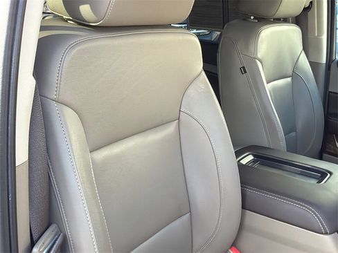 Used 2019 Chevrolet Tahoe LT w/ LT Signature Package image 14