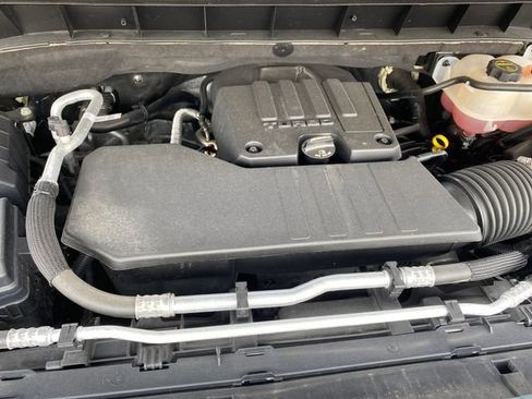 Used 2025 Chevrolet Silverado 1500 LT AWD/4WD image 22