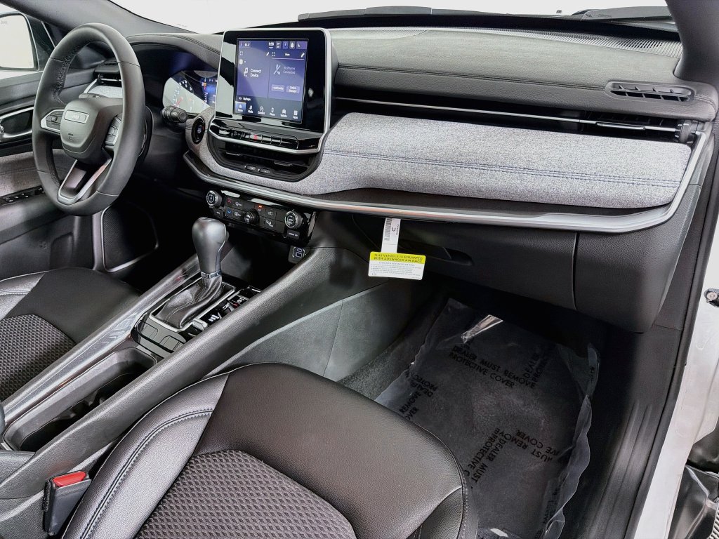 New 2026 Jeep Compass Latitude AWD/4WD image 26