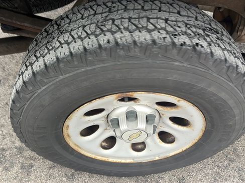 Used 2010 Chevrolet Silverado 1500 W/T image 26