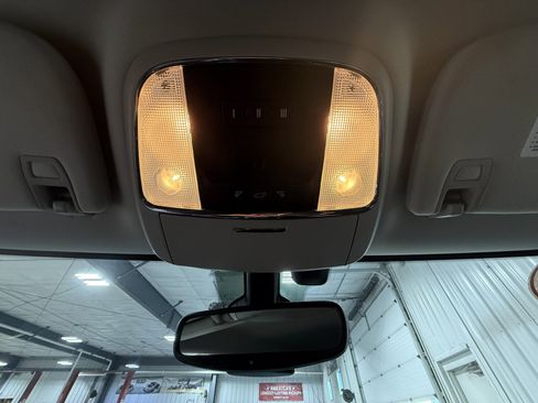 Used 2018 Dodge Durango GT image 26