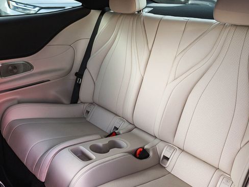 Used 2024 Mercedes-Benz CLE 300 4MATIC Coupe image 17