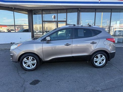 Used 2012 Hyundai Tucson GLS image 4