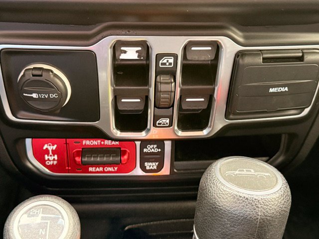 Used 2022 Jeep Gladiator Rubicon w/ LED Lighting Group AWD/4WD image 20