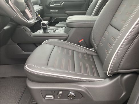 New 2026 GMC Sierra 1500 AT4X image 22