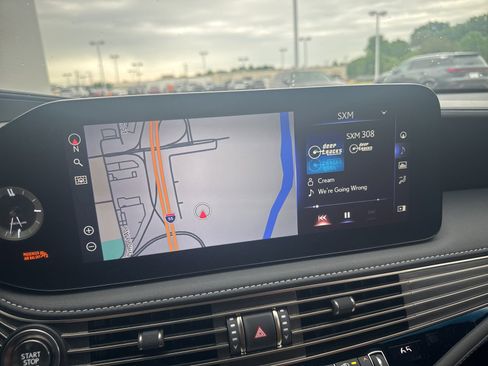 Used 2022 Lexus LS 500 image 14