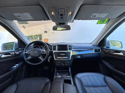 Used 2015 Mercedes-Benz GL 450 4MATIC w/ Appearance Package image 36