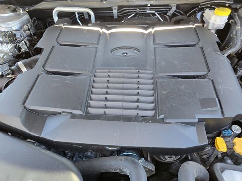 Used 2018 Subaru Outback 3.6R Limited image 32