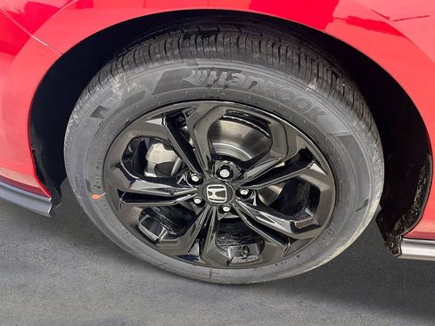 New 2025 Honda Accord SE image 10