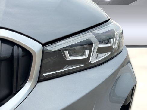 Used 2025 BMW 330i Sedan RWD image 11