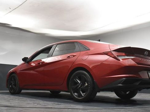 Used 2023 Hyundai Elantra SEL image 35