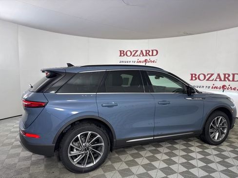 New 2026 Lincoln Corsair Premiere image 8