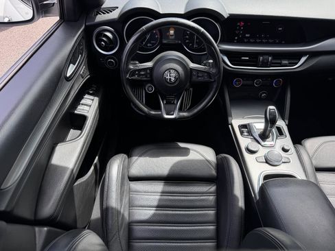 Used 2021 Alfa Romeo Stelvio Ti Sport image 23