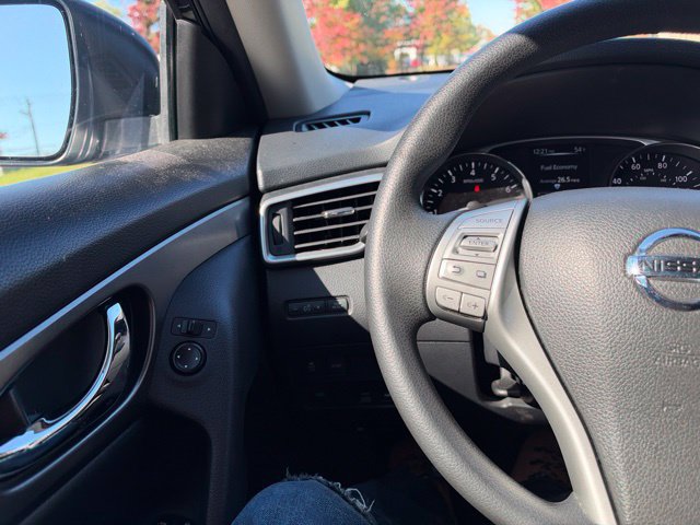Used 2016 Nissan Rogue SV AWD/4WD image 37