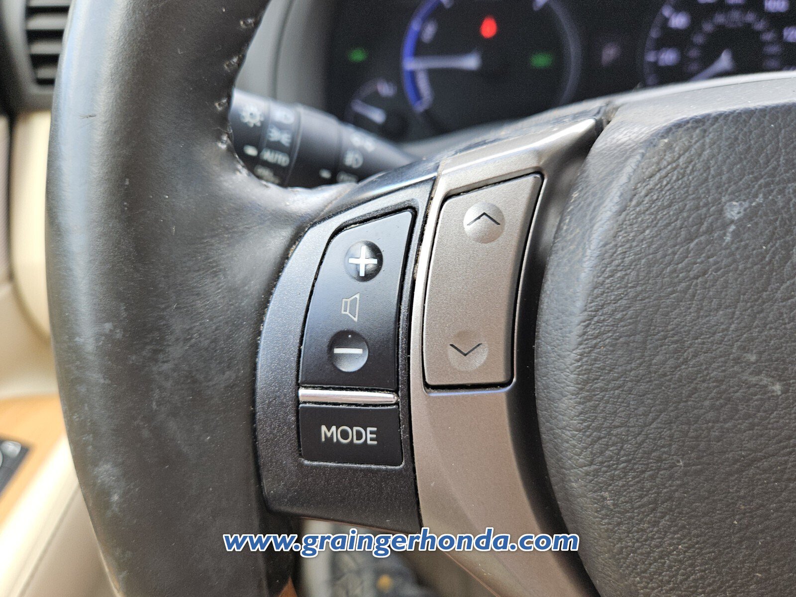 Used 2015 Lexus RX 450h AWD image 20