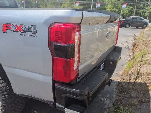 Used 2024 Ford F350 XL w/ 360-Degree Camera Package AWD/4WD image 10