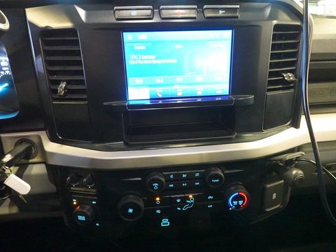 Used 2023 Ford F250 XL AWD/4WD image 14