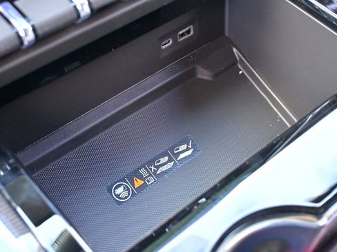 New 2026 GMC Yukon XL Elevation image 8