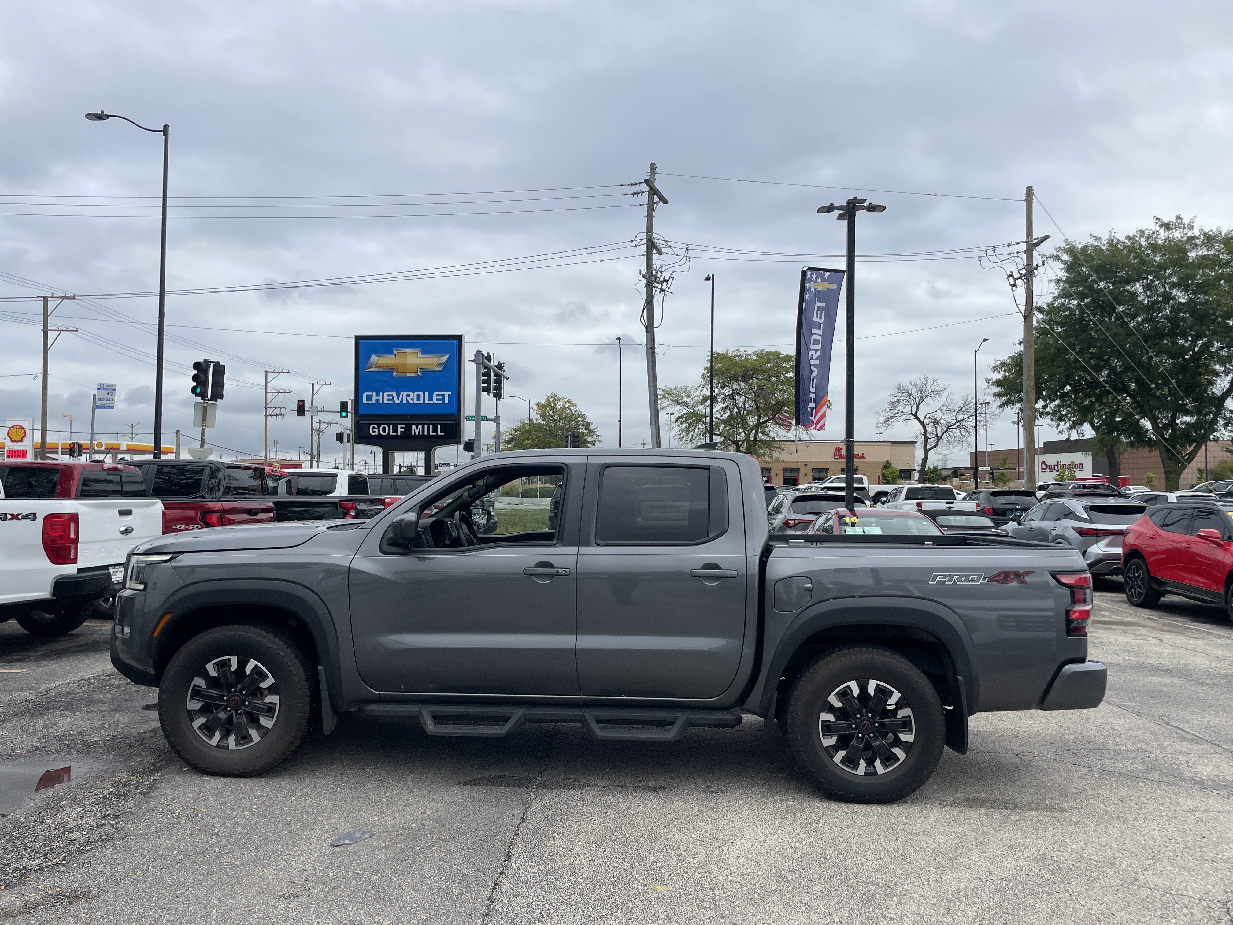 Used 2023 Nissan Frontier PRO-4X w/ Pro Convenience Package AWD/4WD image 9