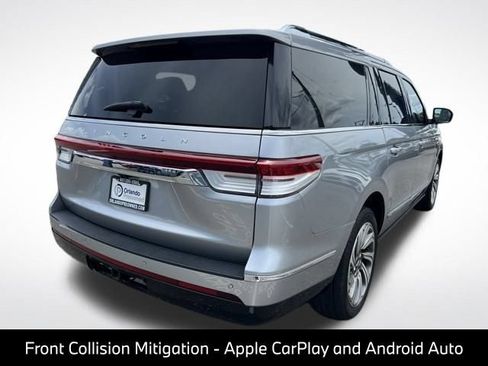 Used 2022 Lincoln Navigator L Reserve RWD image 8