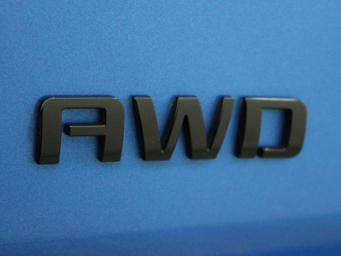 Used 2024 Chevrolet Equinox LS w/ LS Convenience Package image 32