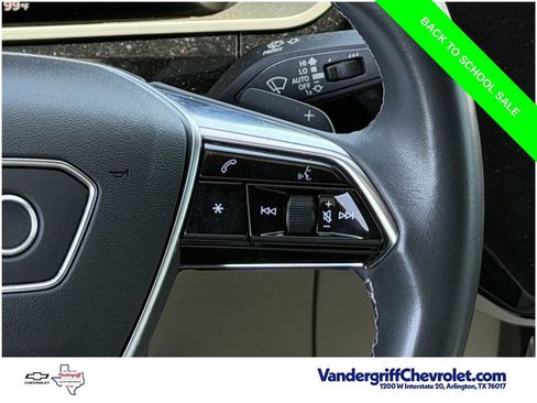 Used 2024 Audi Q8 e-tron Premium Plus AWD/4WD image 15