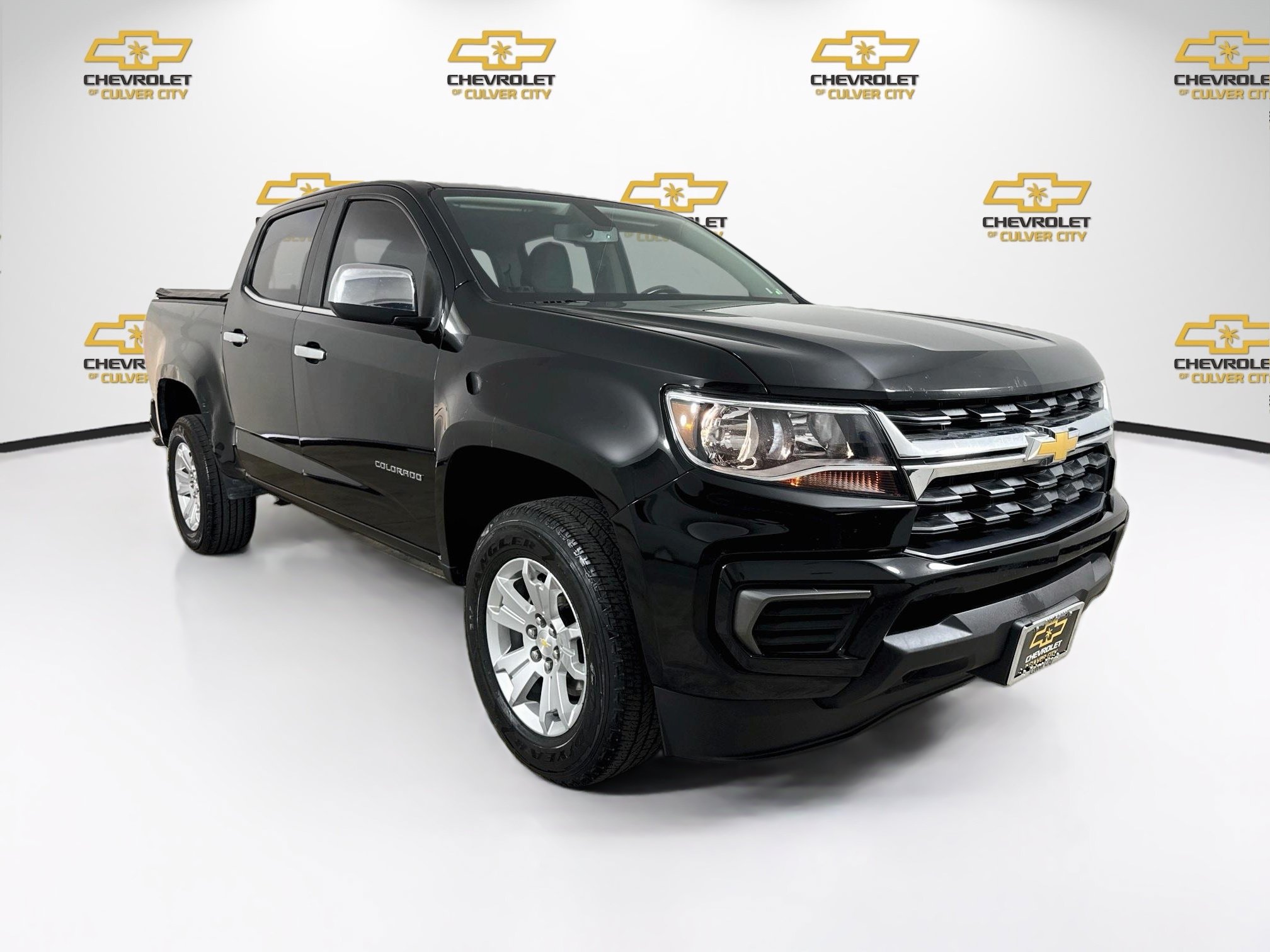Used 2021 Chevrolet Colorado LT w/ Chrome Appearance Package RWD image 1