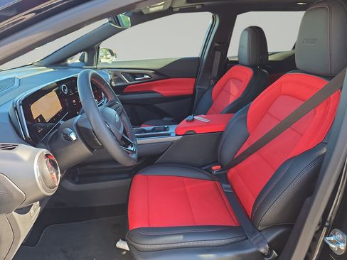 New 2025 Chevrolet Equinox EV RS image 12