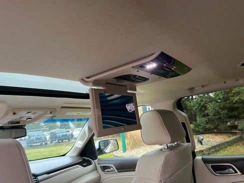 Used 2019 GMC Yukon Denali w/ Open Road Package image 8