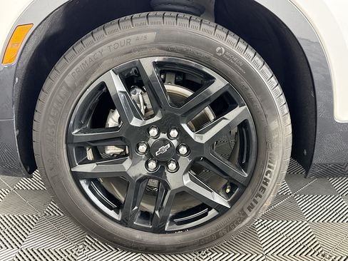 Used 2024 Chevrolet Blazer Premier w/ Enhanced Convenience Package FWD image 36