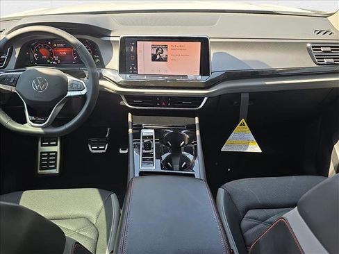 New 2026 Volkswagen Atlas Peak Edition image 15