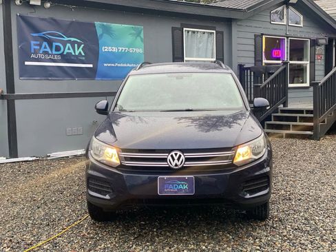 Used 2016 Volkswagen Tiguan S image 2