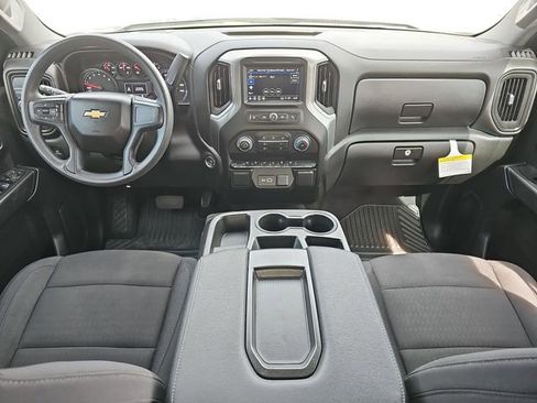 Used 2024 Chevrolet Silverado 1500 Custom image 9