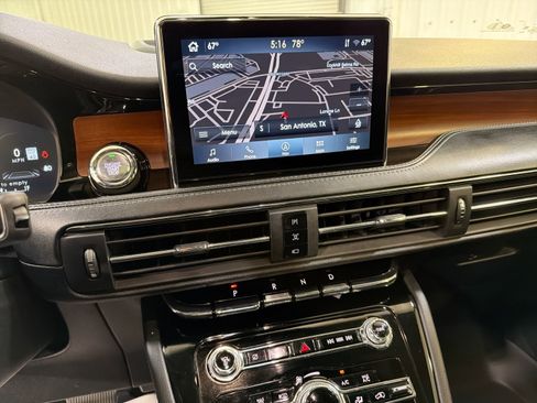 Used 2022 Lincoln Corsair Reserve w/ Equipment Group 201A image 19