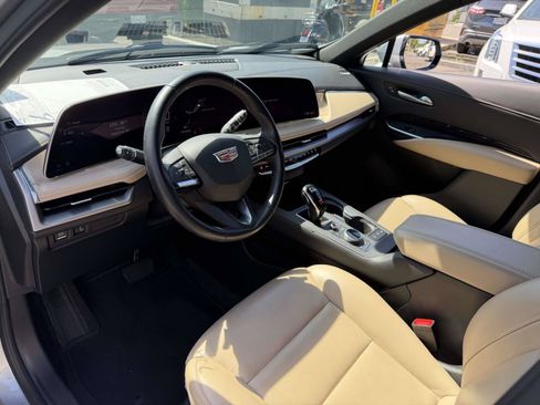 Certified 2025 Cadillac XT4 Premium Luxury FWD image 11