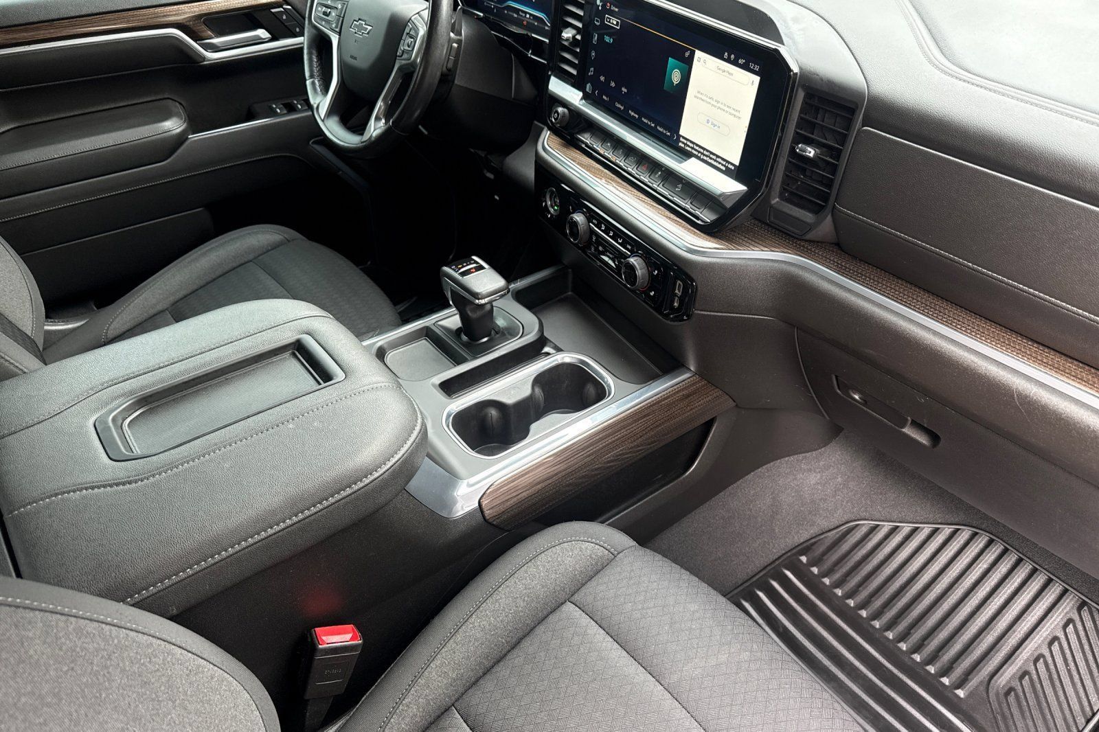 Used 2022 Chevrolet Silverado 1500 RST w/ Z71 Off-Road Package AWD/4WD image 15