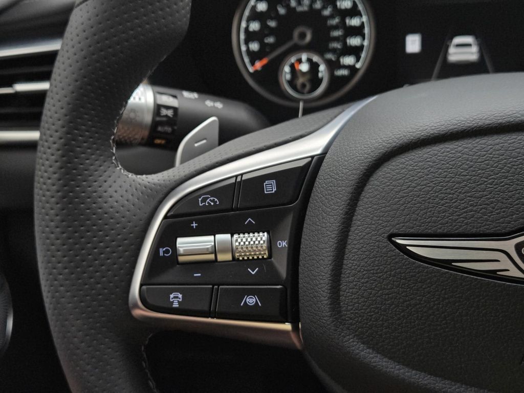 Used 2026 Genesis G70 2.5T Prestige RWD image 10