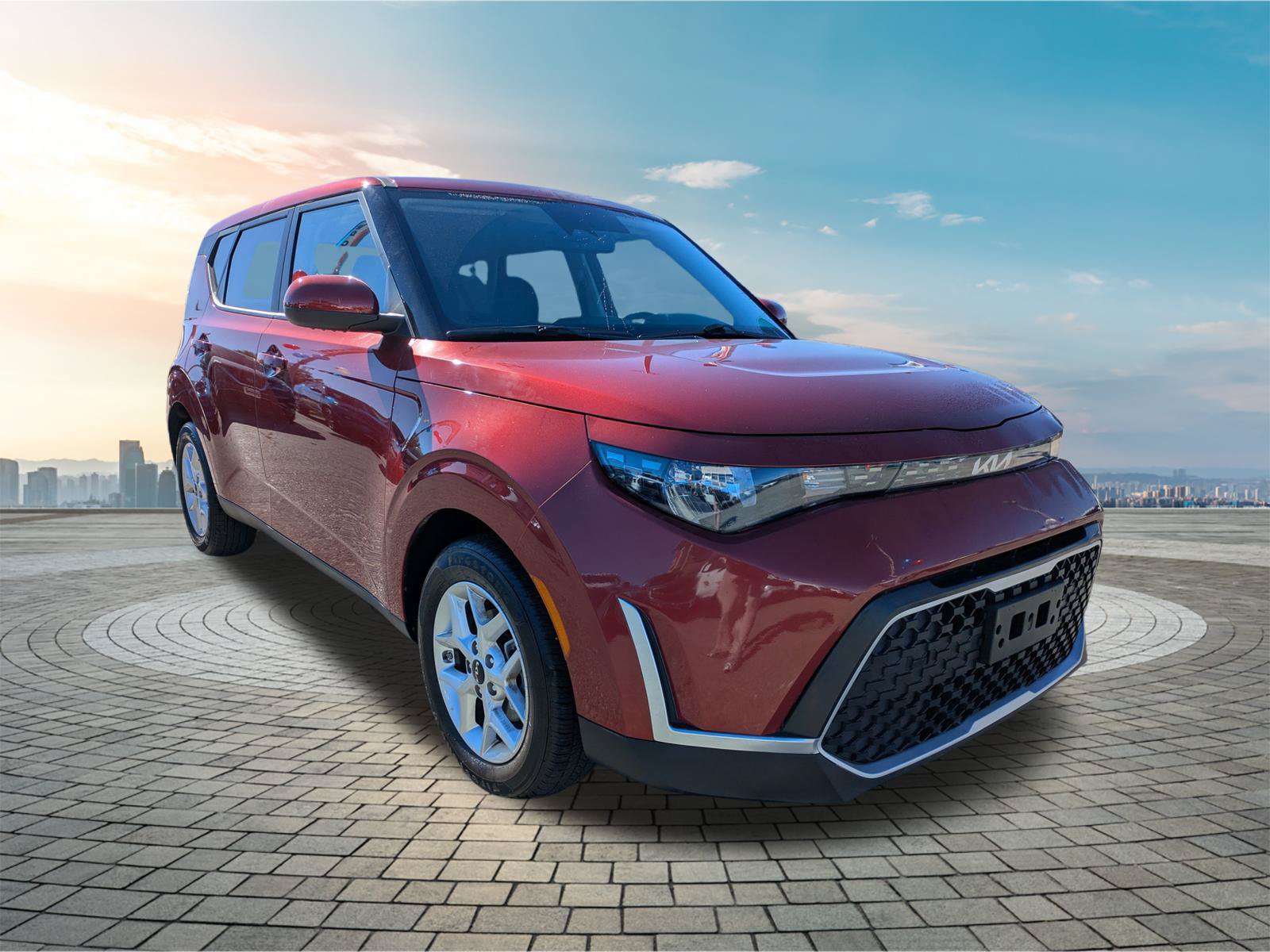 Used 2025 Kia Soul LX w/ LX Technology Package FWD image 2