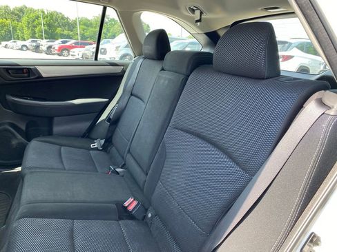 Used 2017 Subaru Outback 2.5i AWD/4WD image 18