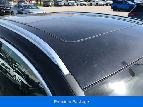 Used 2023 BMW X3 xDrive30i AWD/4WD image 3