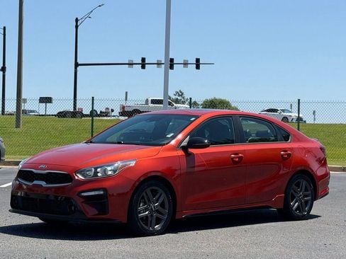 Used 2021 Kia Forte GT-Line w/ GT-Line Premium Package FWD image 8