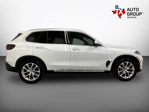 Used 2026 BMW X5 xDrive40i AWD/4WD image 8