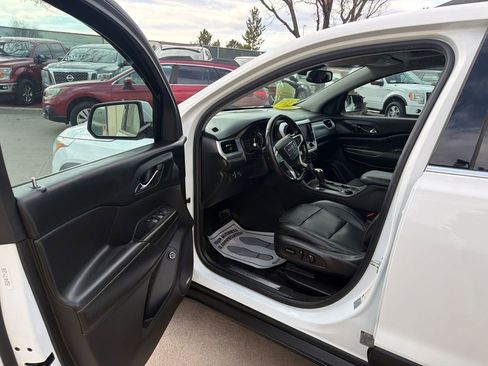 Used 2017 GMC Acadia SLT image 9