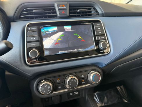 Used 2025 Nissan Versa SV FWD image 17